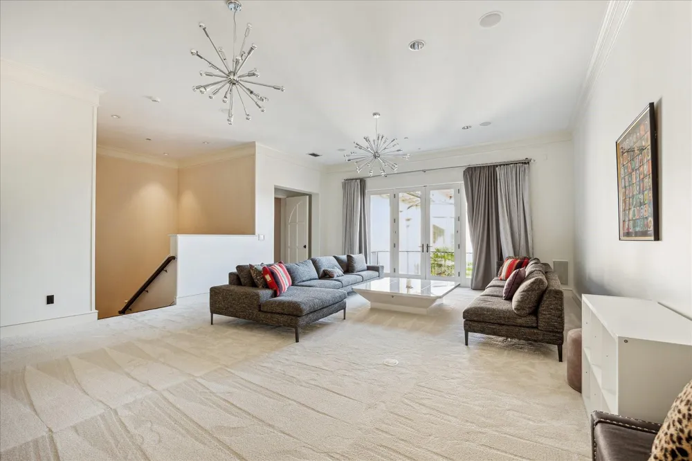 9 Rue Boerne, TX 78006