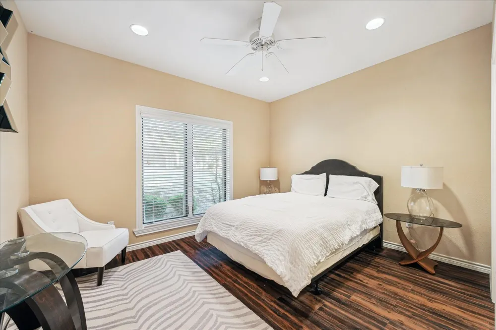 9 Rue Boerne, TX 78006