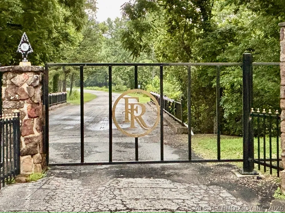 433 Deer Path Road Kansas, OK 74347