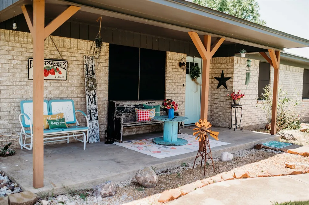 408 County Road 2200 Ivanhoe, TX 75447
