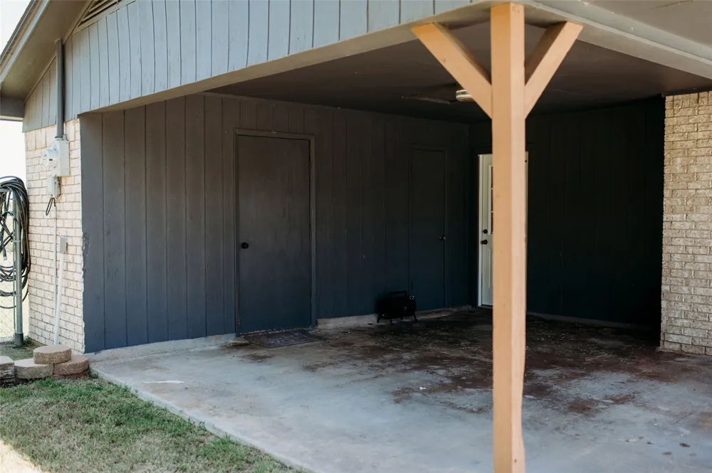 408 County Road 2200 Ivanhoe, TX 75447