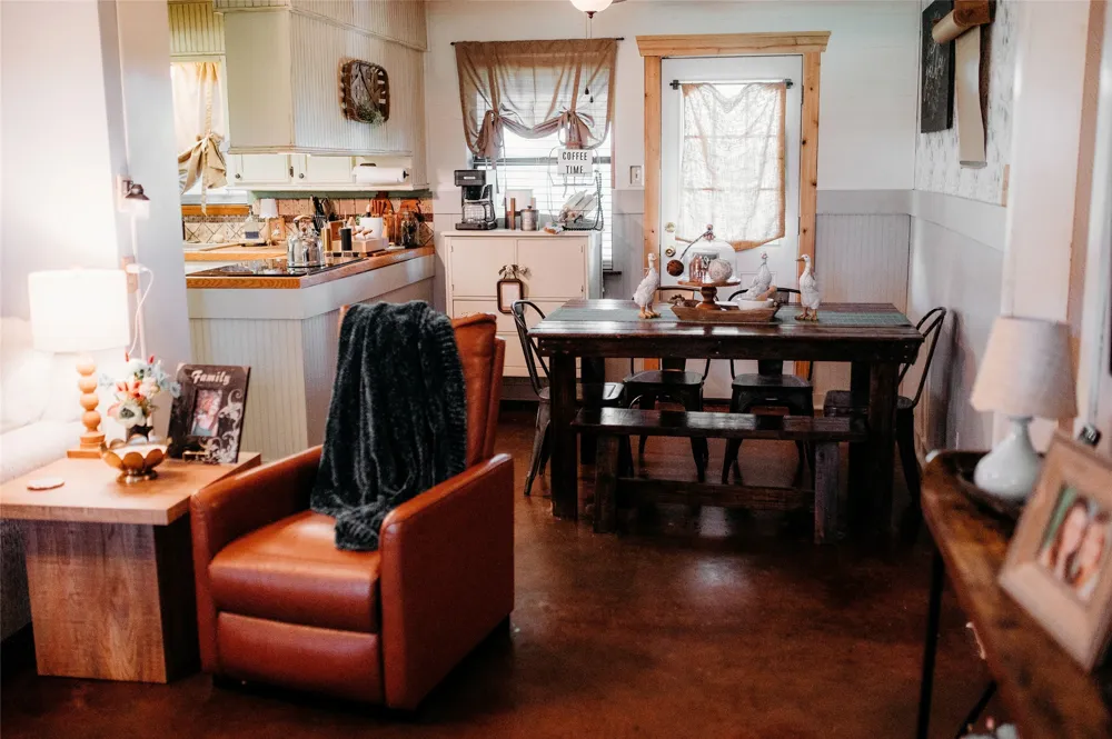 408 County Road 2200 Ivanhoe, TX 75447