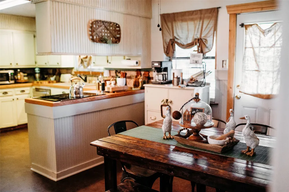 408 County Road 2200 Ivanhoe, TX 75447
