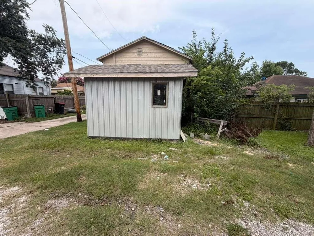 3226 Arkansas Street Baytown, TX 77520