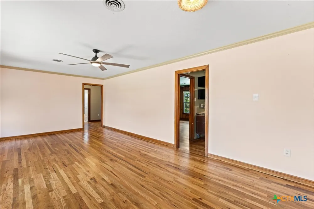 2208 44th Street Waco, TX 76710