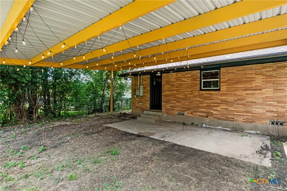 2208 44th Street Waco, TX 76710