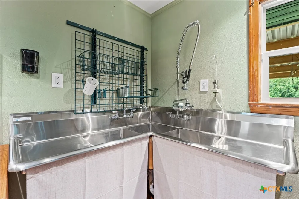 2208 44th Street Waco, TX 76710