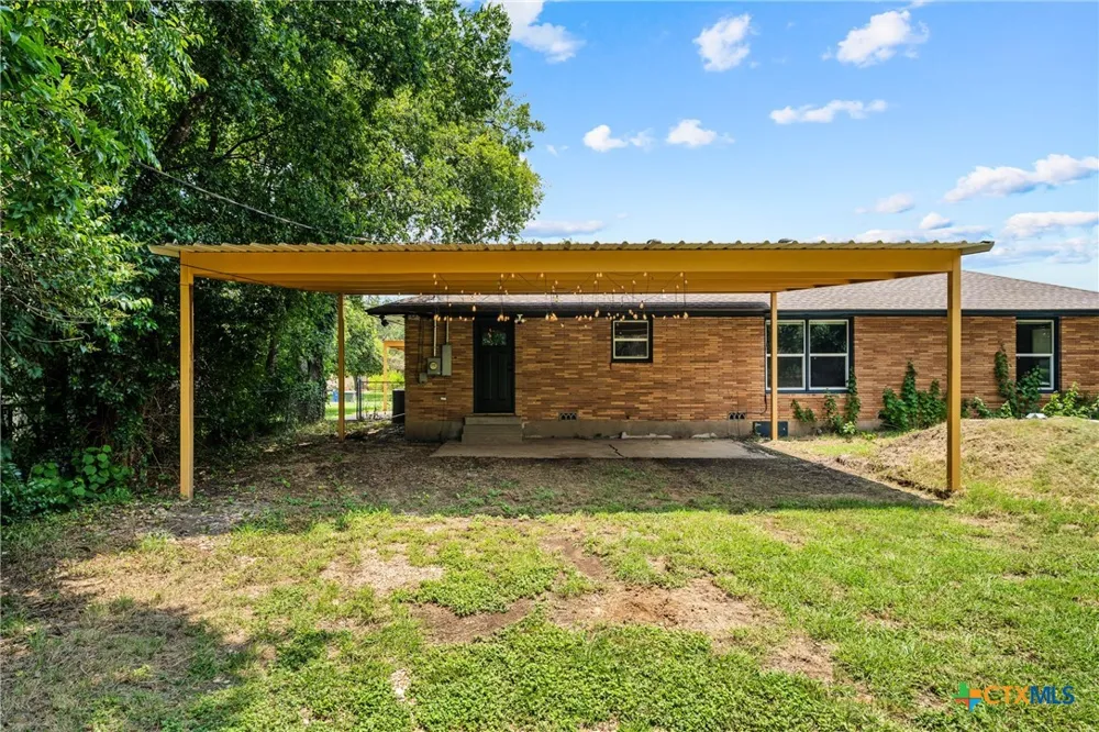 2208 44th Street Waco, TX 76710