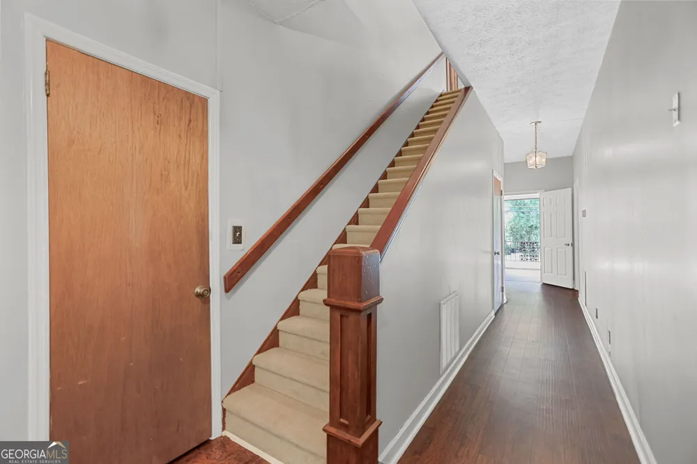 17834 Main ST Woodbury, GA 30293