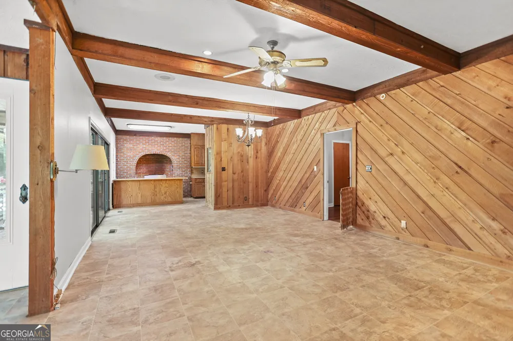 17834 Main ST Woodbury, GA 30293