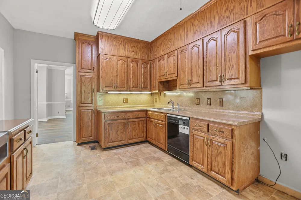 17834 Main ST Woodbury, GA 30293