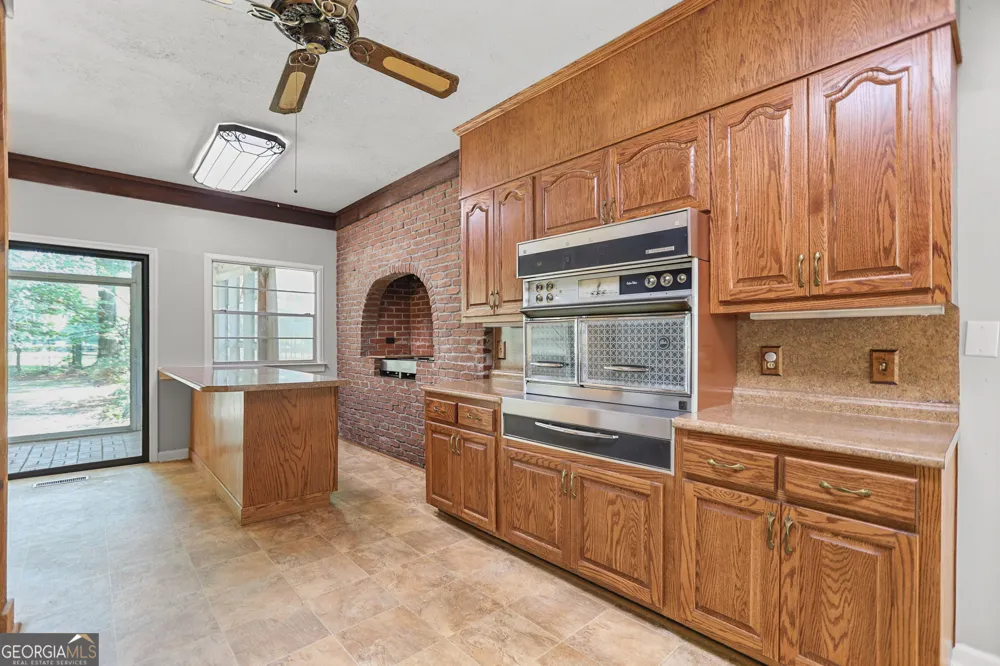 17834 Main ST Woodbury, GA 30293
