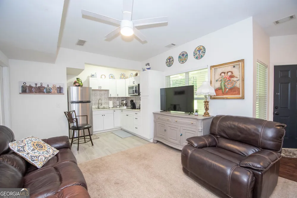 115 Hazelridge LN Sharpsburg, GA 30277
