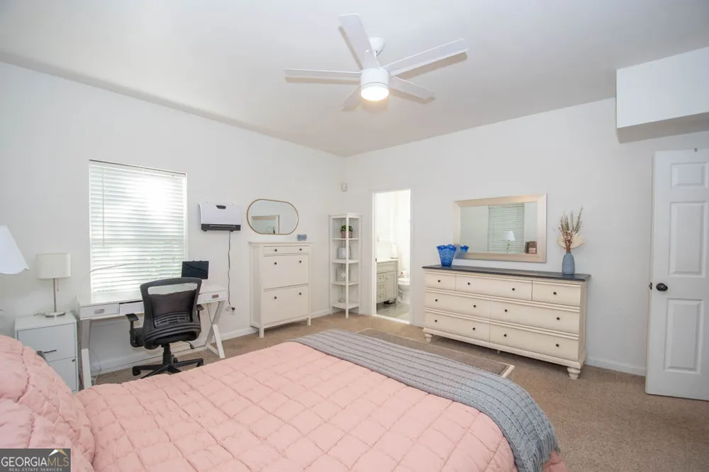 115 Hazelridge LN Sharpsburg, GA 30277