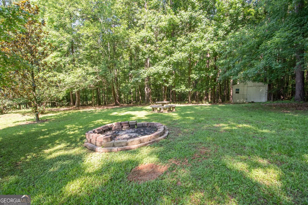 115 Hazelridge LN Sharpsburg, GA 30277
