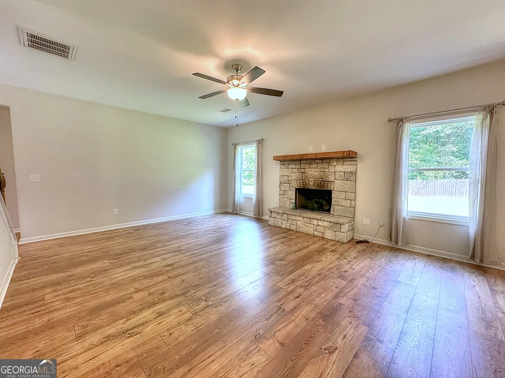 371 Hillcrest RD Hogansville, GA 30230