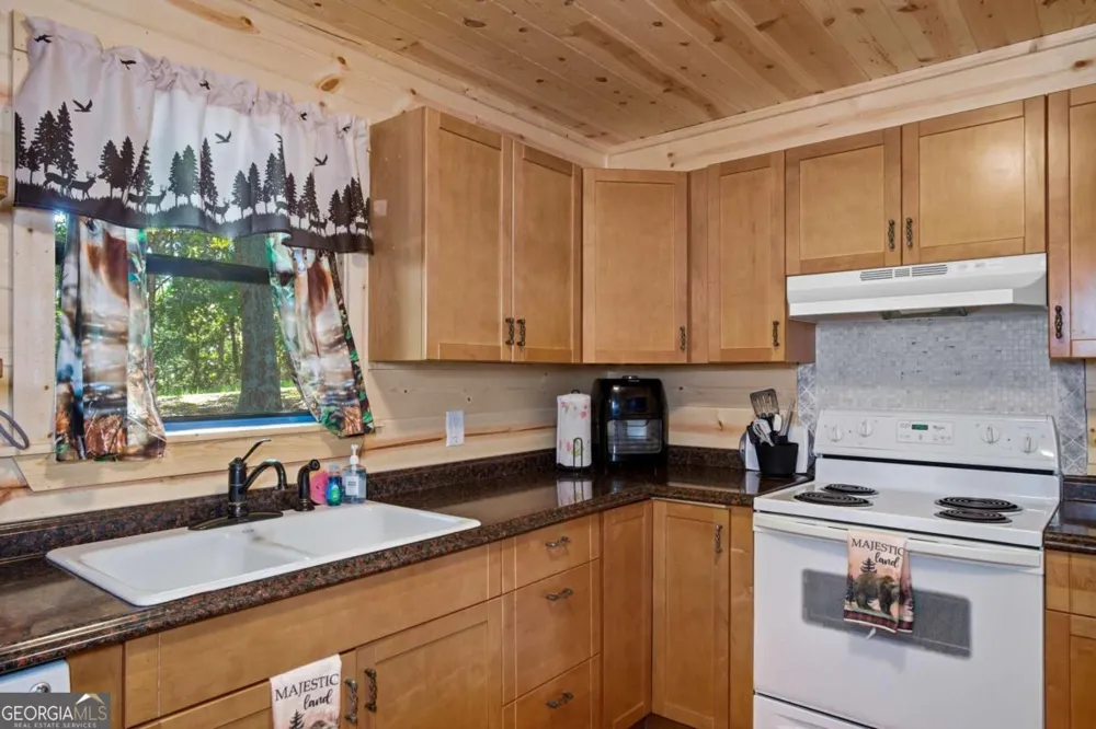 187 Stirratt RD Ranger, GA 30734