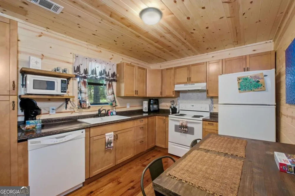 187 Stirratt RD Ranger, GA 30734