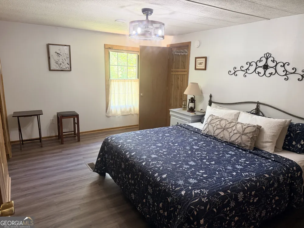 11190 Treadwell RD Forsyth, GA 31029