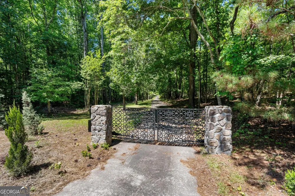 7448 Berea RD Winston, GA 30187