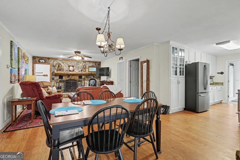 5637 Murray Cove RD Tiger, GA 30576