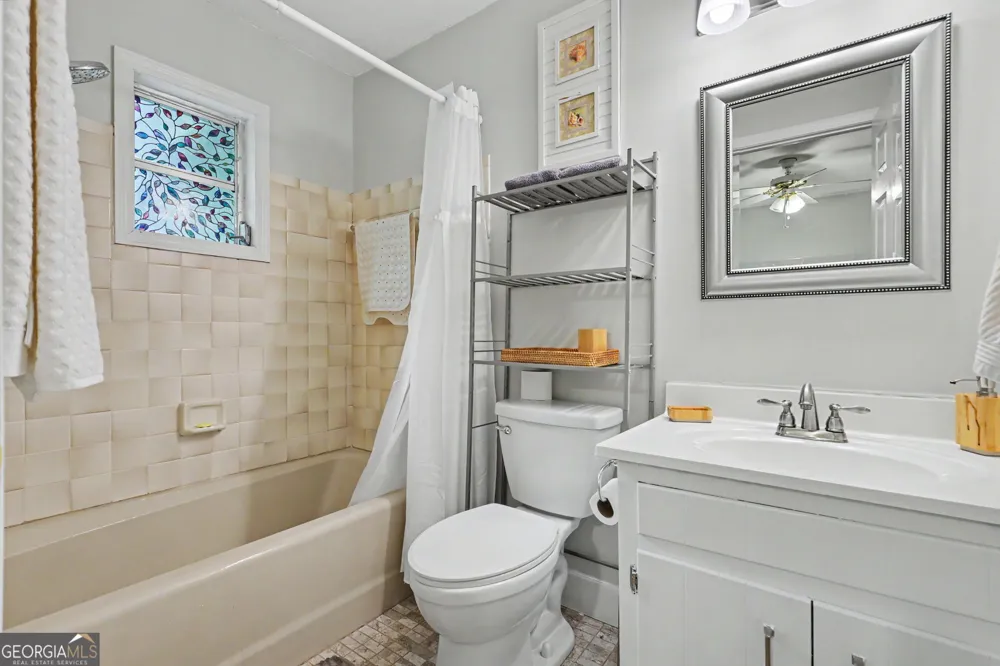 5637 Murray Cove RD Tiger, GA 30576