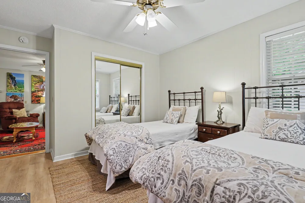 5637 Murray Cove RD Tiger, GA 30576