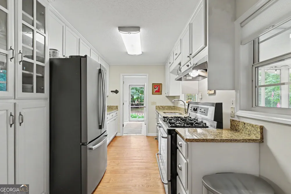 5637 Murray Cove RD Tiger, GA 30576
