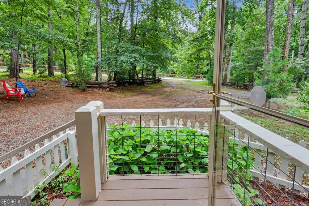 5637 Murray Cove RD Tiger, GA 30576