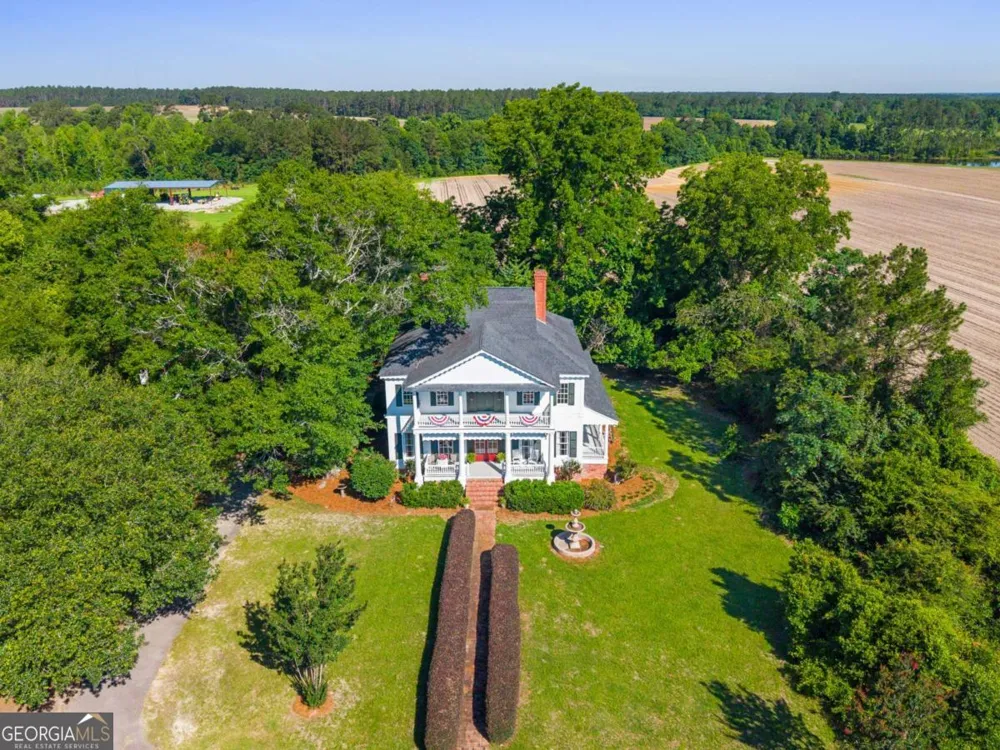 8075 Lakeview RD Statesboro, GA 30461