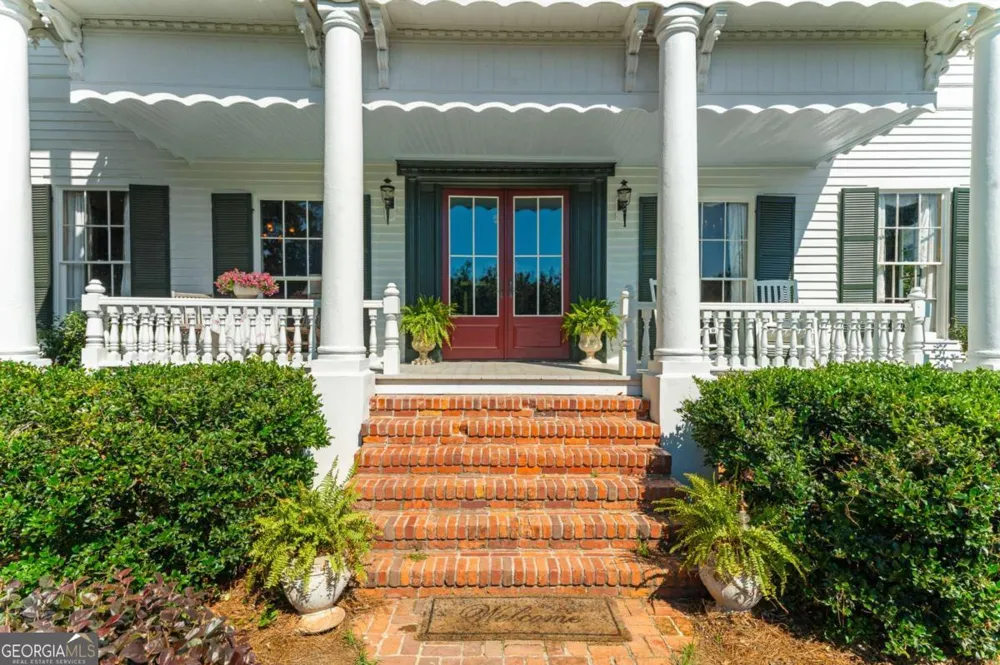 8075 Lakeview RD Statesboro, GA 30461