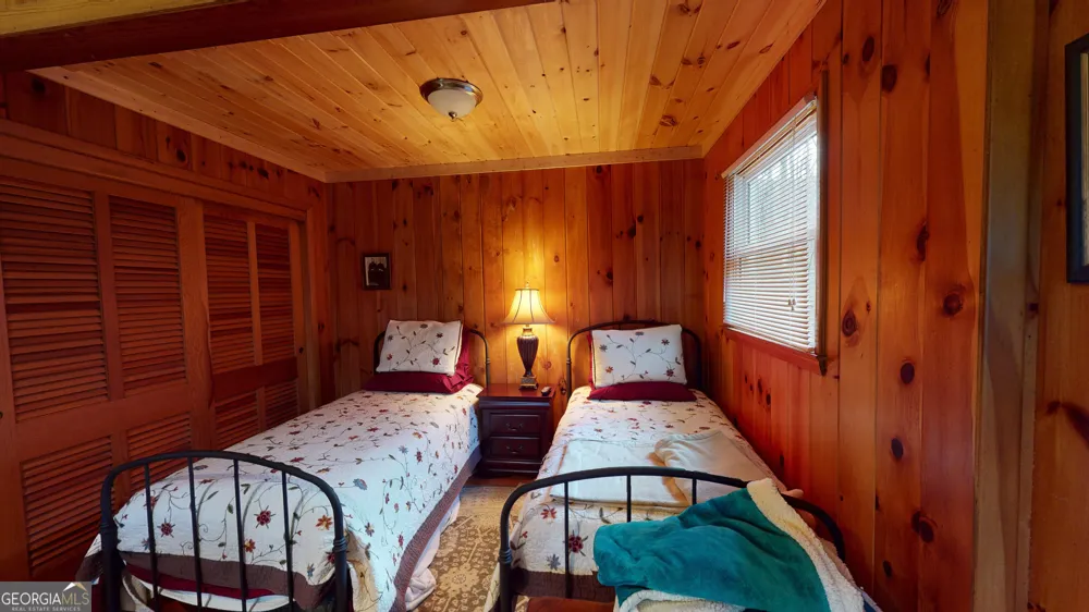 1449 Muskrat Creek RD Hayesville, NC 28904