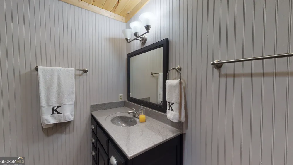 1449 Muskrat Creek RD Hayesville, NC 28904