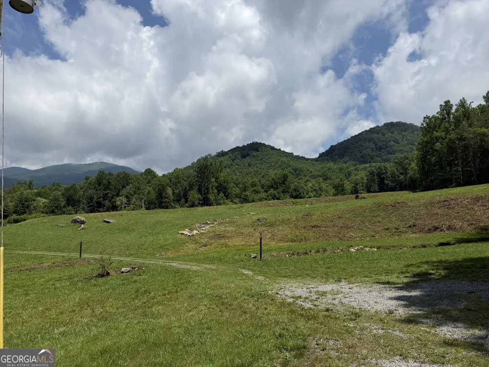 1449 Muskrat Creek RD Hayesville, NC 28904
