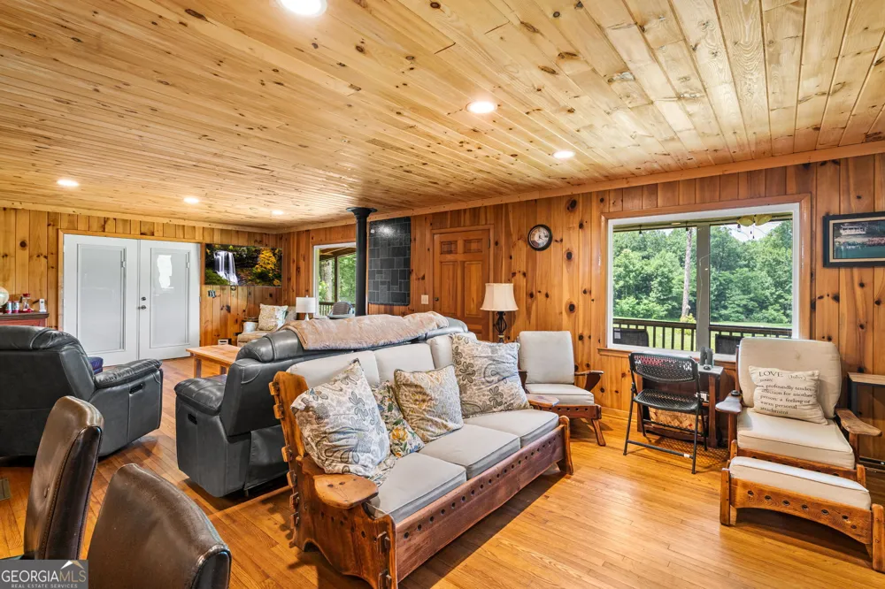 1449 Muskrat Creek RD Hayesville, NC 28904