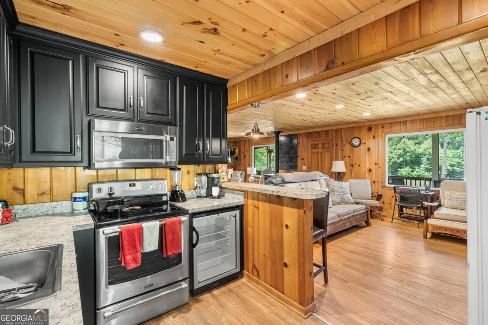 1449 Muskrat Creek RD Hayesville, NC 28904