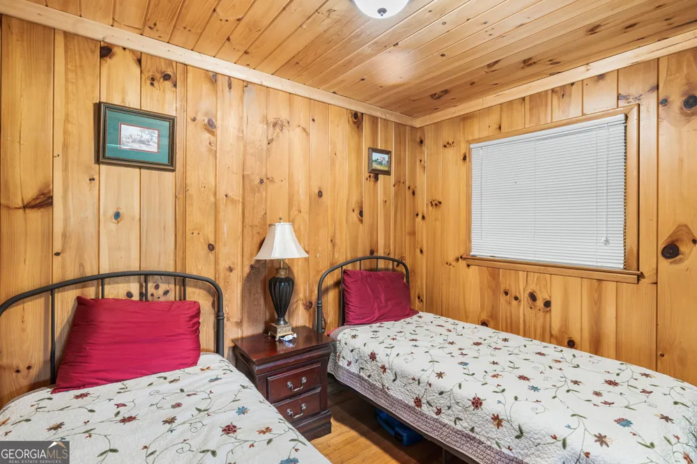 1449 Muskrat Creek RD Hayesville, NC 28904