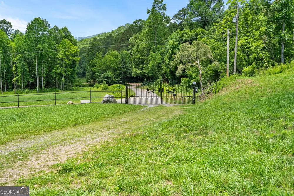 1449 Muskrat Creek RD Hayesville, NC 28904