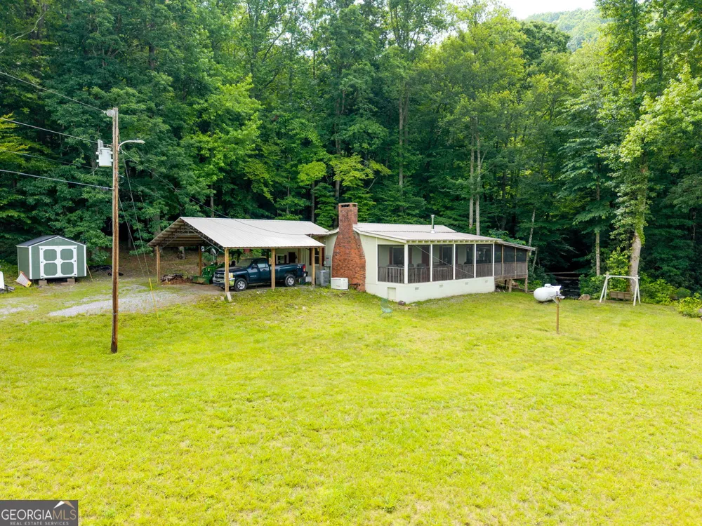 1449 Muskrat Creek RD Hayesville, NC 28904