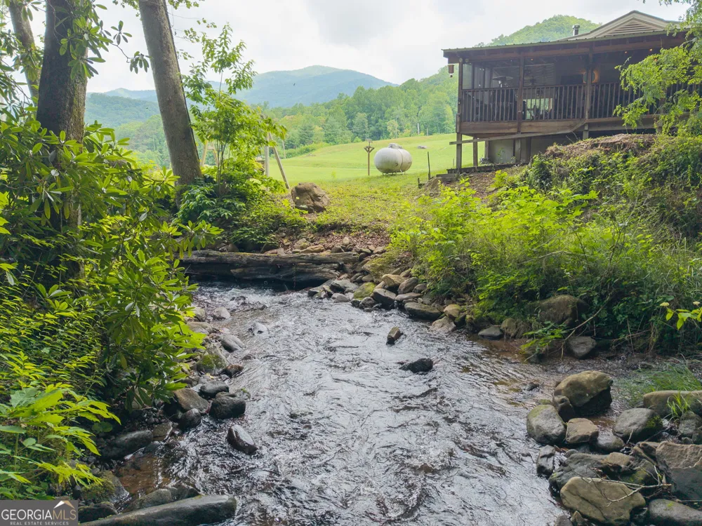 1449 Muskrat Creek RD Hayesville, NC 28904