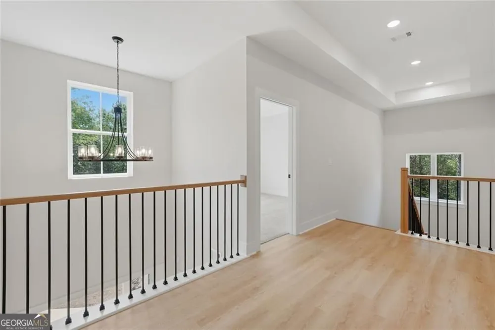 31 Kirk RD NW White, GA 30184