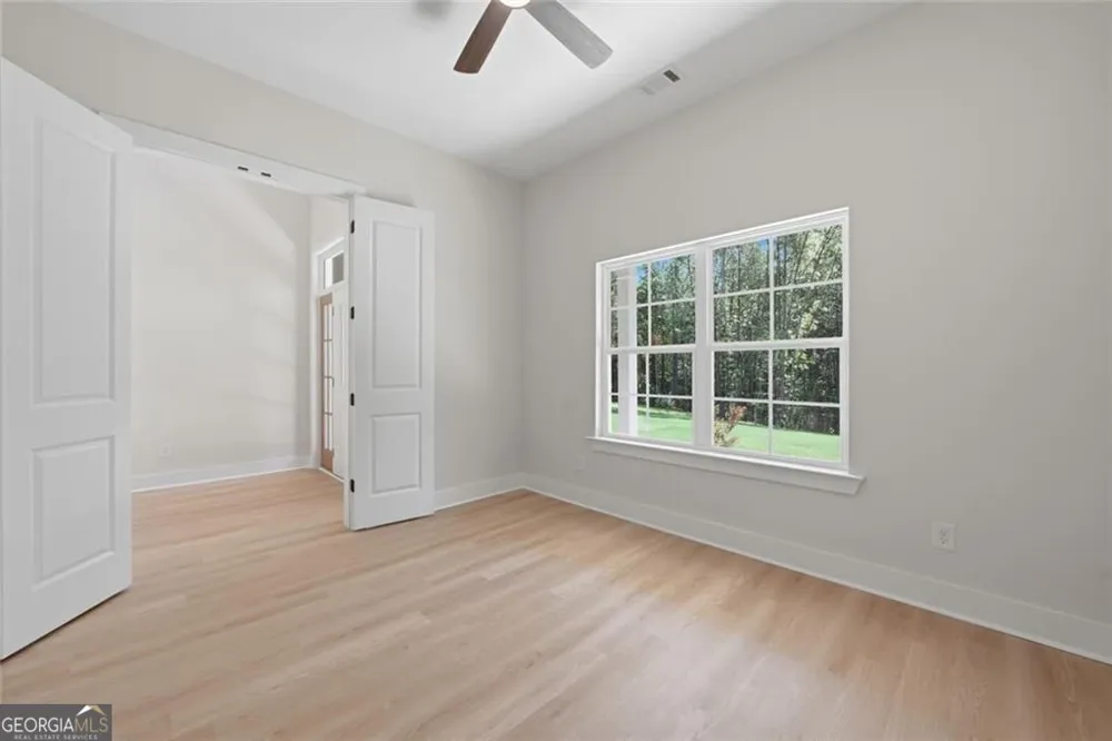 31 Kirk RD NW White, GA 30184