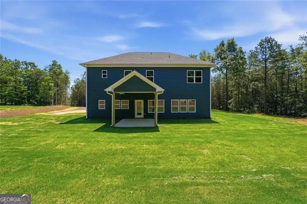 31 Kirk RD NW White, GA 30184