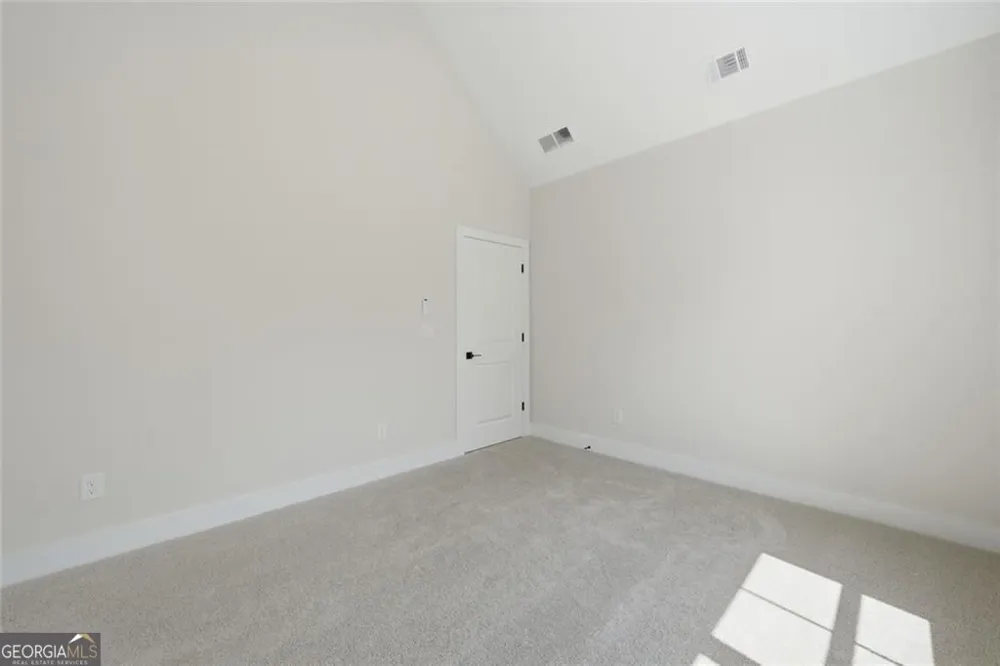 31 Kirk RD NW White, GA 30184