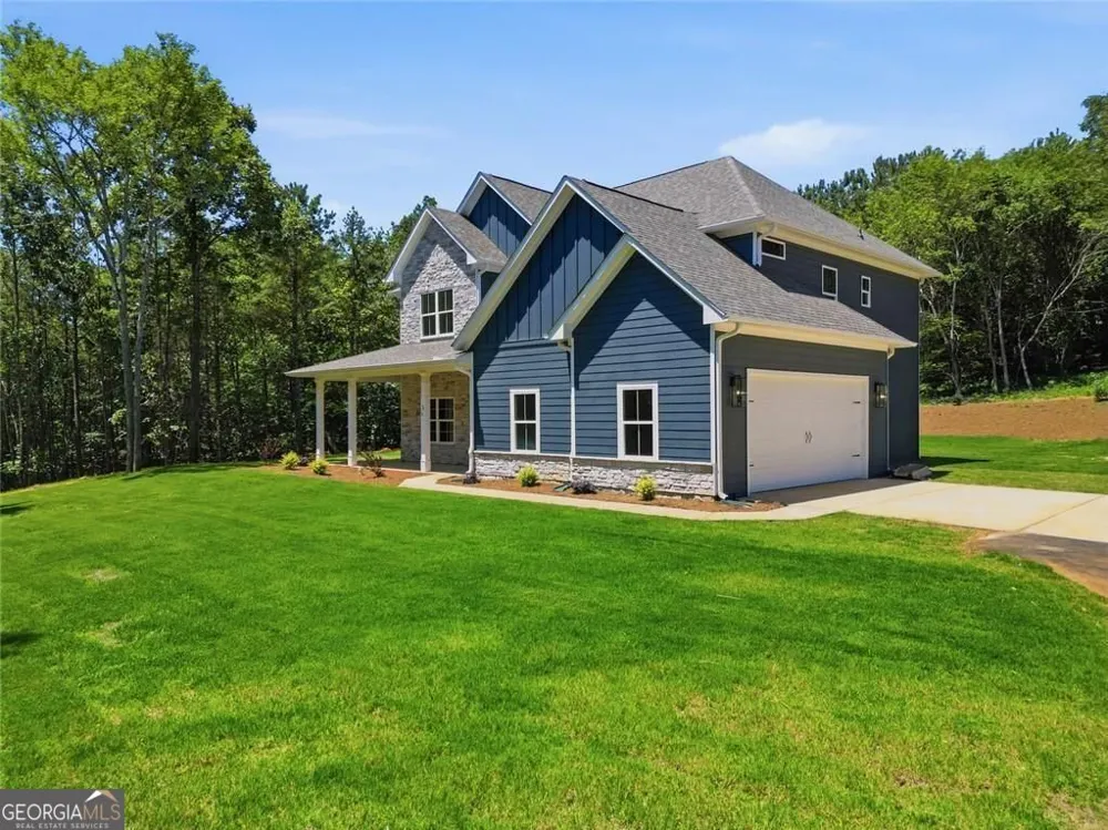 31 Kirk RD NW White, GA 30184