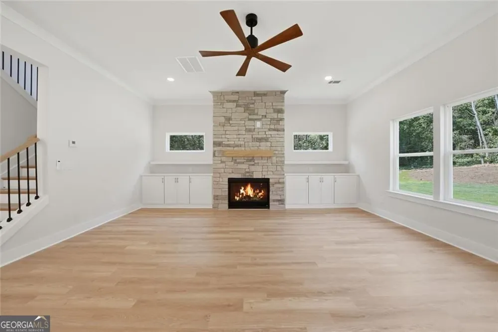 31 Kirk RD NW White, GA 30184