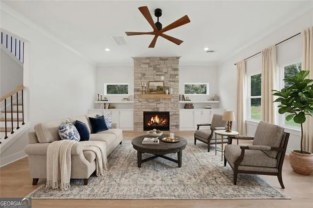 31 Kirk RD NW White, GA 30184