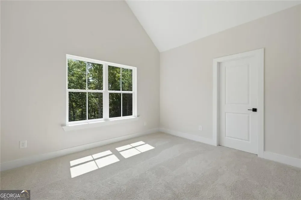 31 Kirk RD NW White, GA 30184