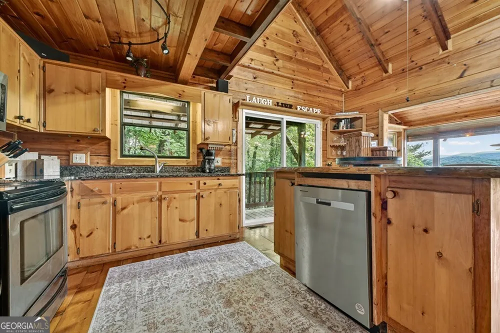 277 Hickory Nut TRL Cherry Log, GA 30522