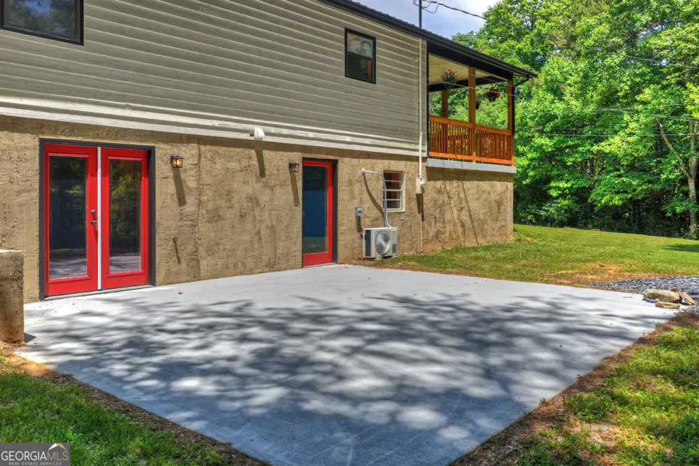 569 Number 20 Mine RD McCaysville, GA 30555